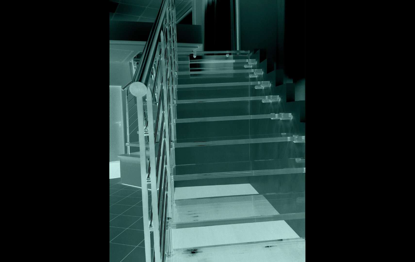 Akura Glass, Escaleras voladas