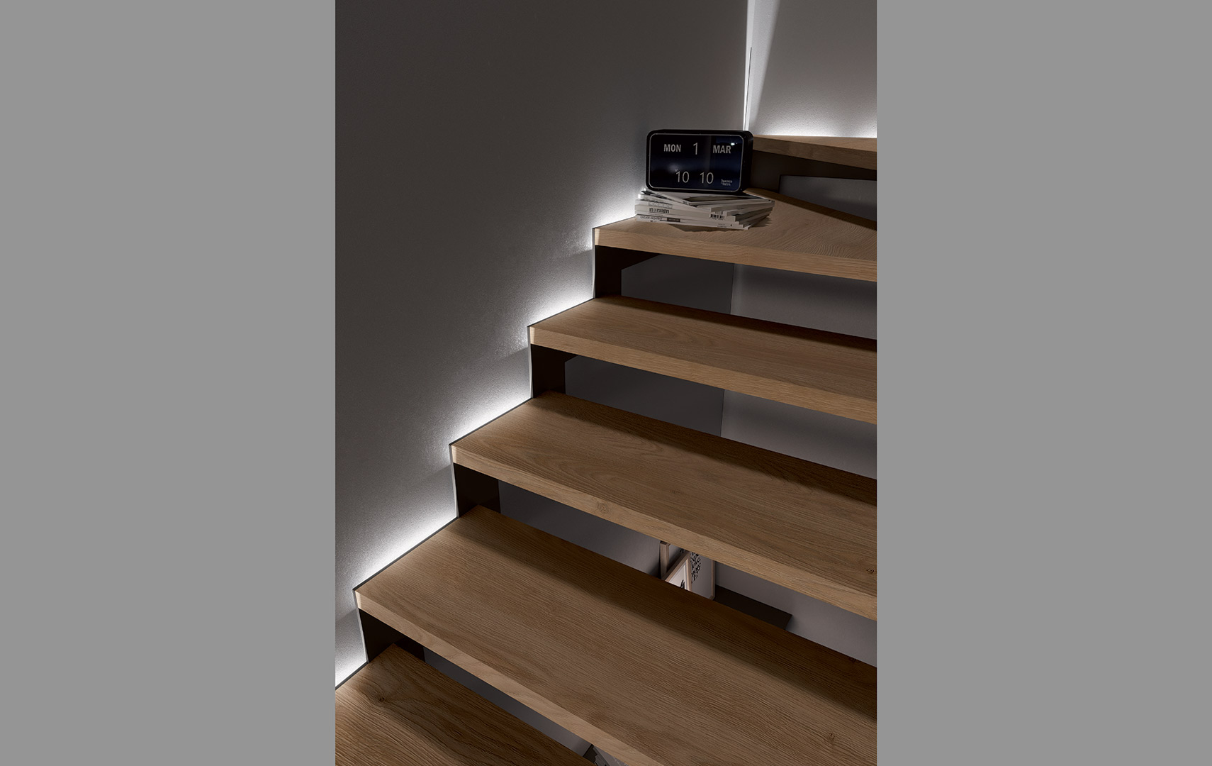 Rexal LED Tech , Escalier moderne avec led escalier design