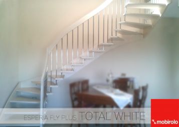 ESPERIA FLY PLUS | Total White f�r eine design-treppe